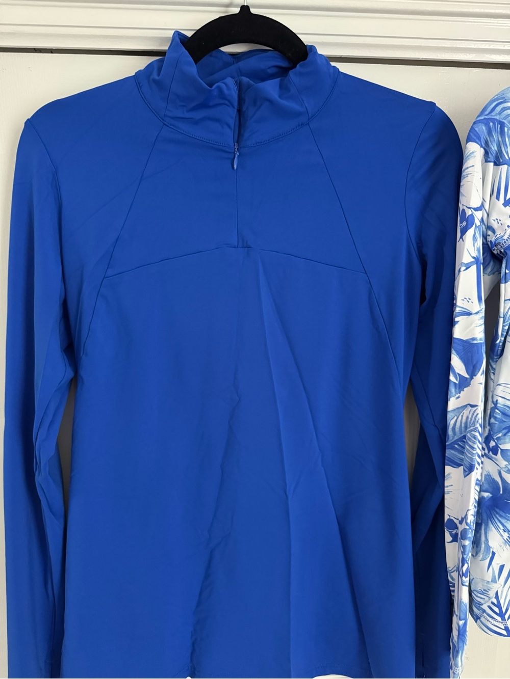 Long-Sleeve Rashguard - Picture 3 of 8
